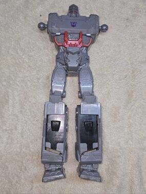 Transformers One Mega Changer 11" Megatron D-16  Action Figure by Hasbro FOR PAR